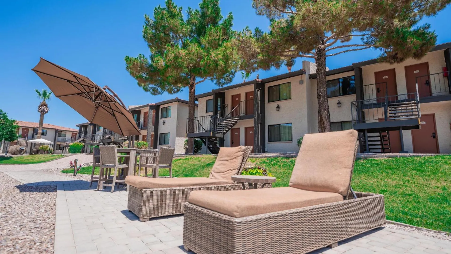 211 Fully Furnished 1Br Suite-Outdoor Pool Scottsdale